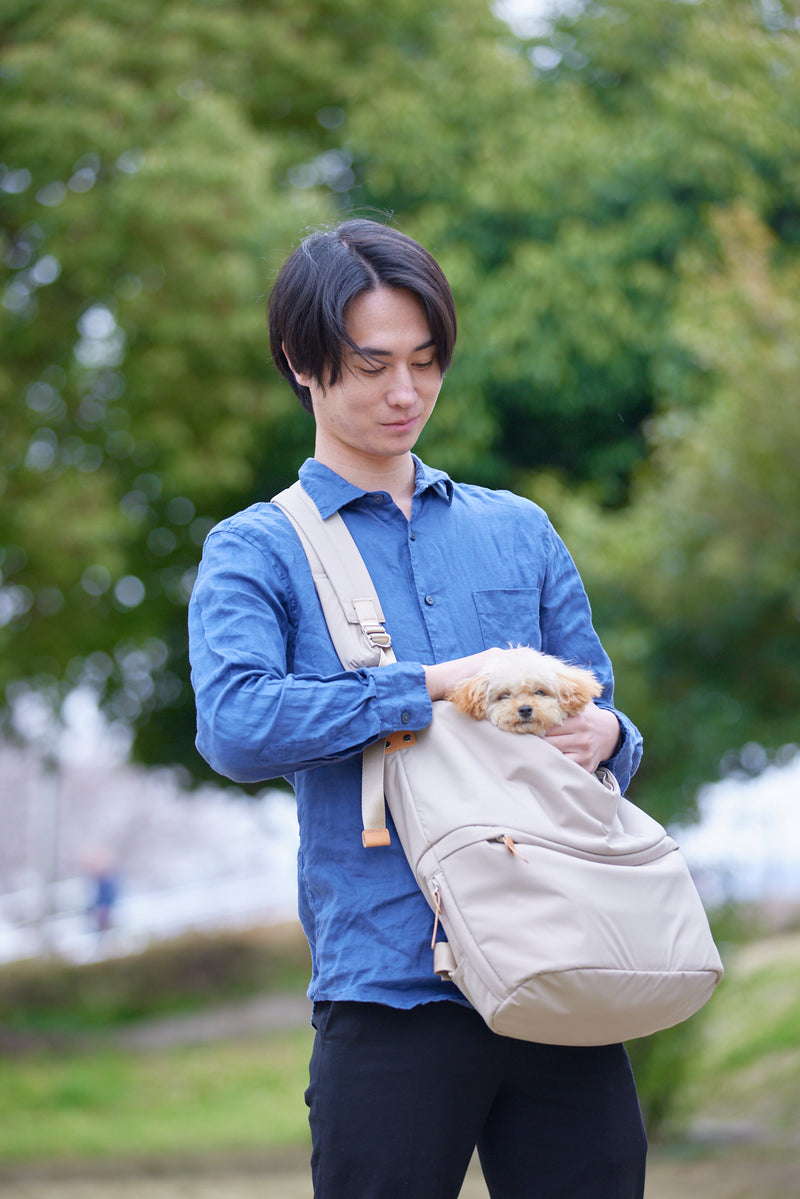 バッグはそのまま、上に乗せるだけ